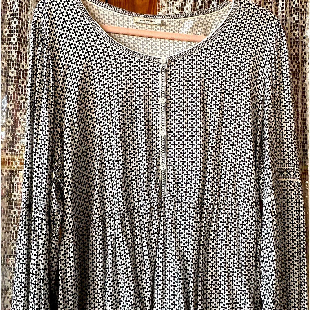 Max Studio Blouse , black and white